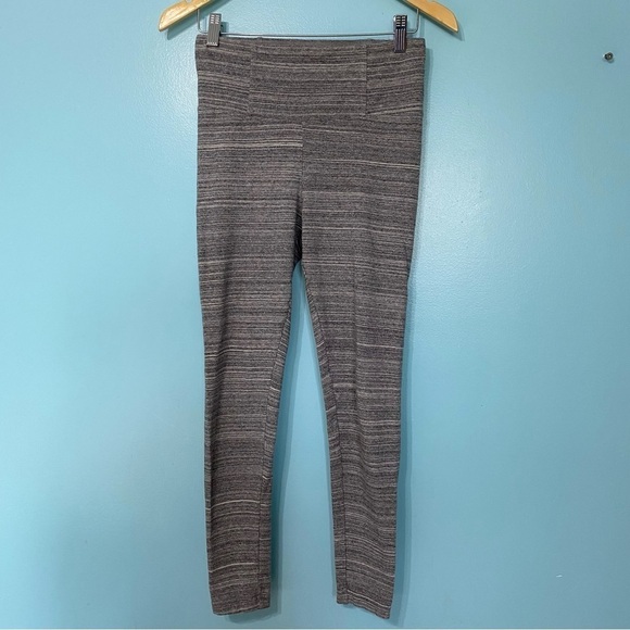 Aritzia Talula Heathered/ Marled grey leggings size small - Picture 2 of 13